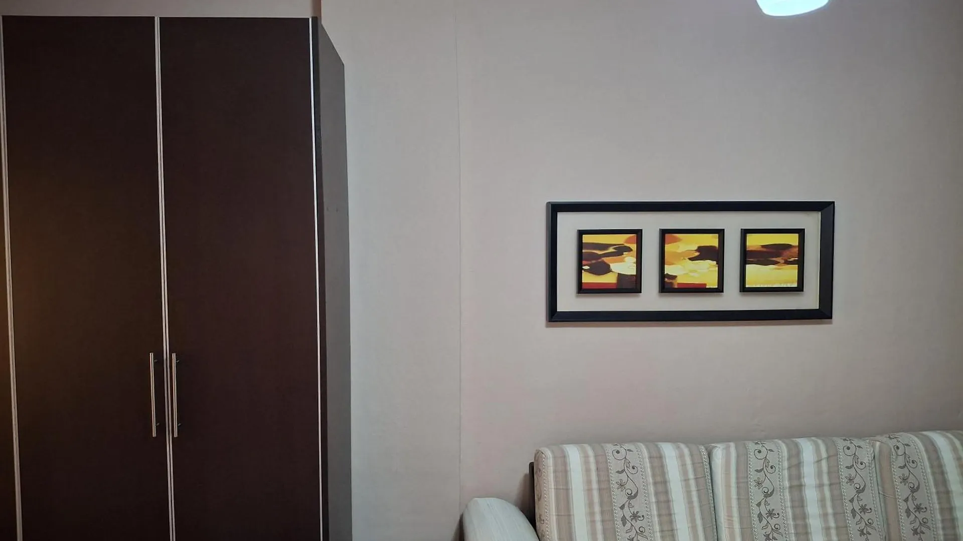 Flor Apartment In Durrës Albania
