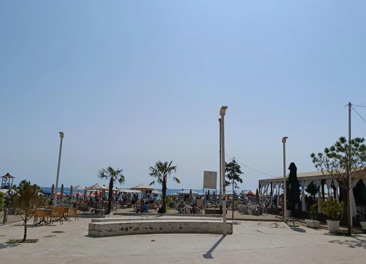Flor Apartment In Durrës